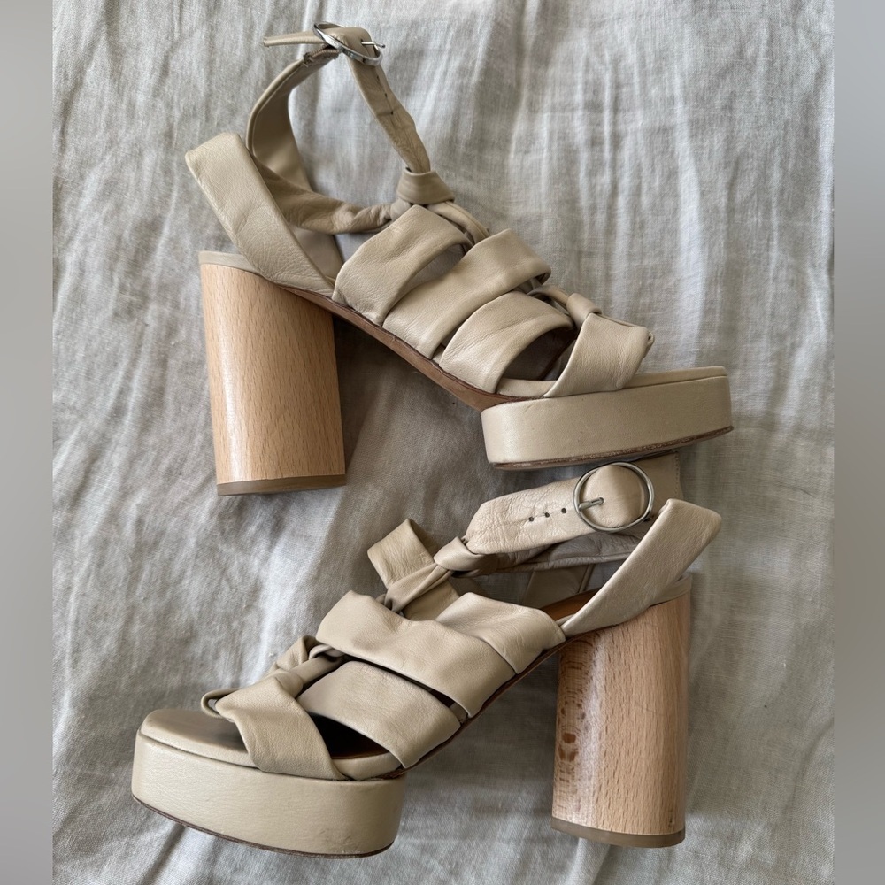 Coclico April Heel in Latte Macchiato - Picture 9 of 9